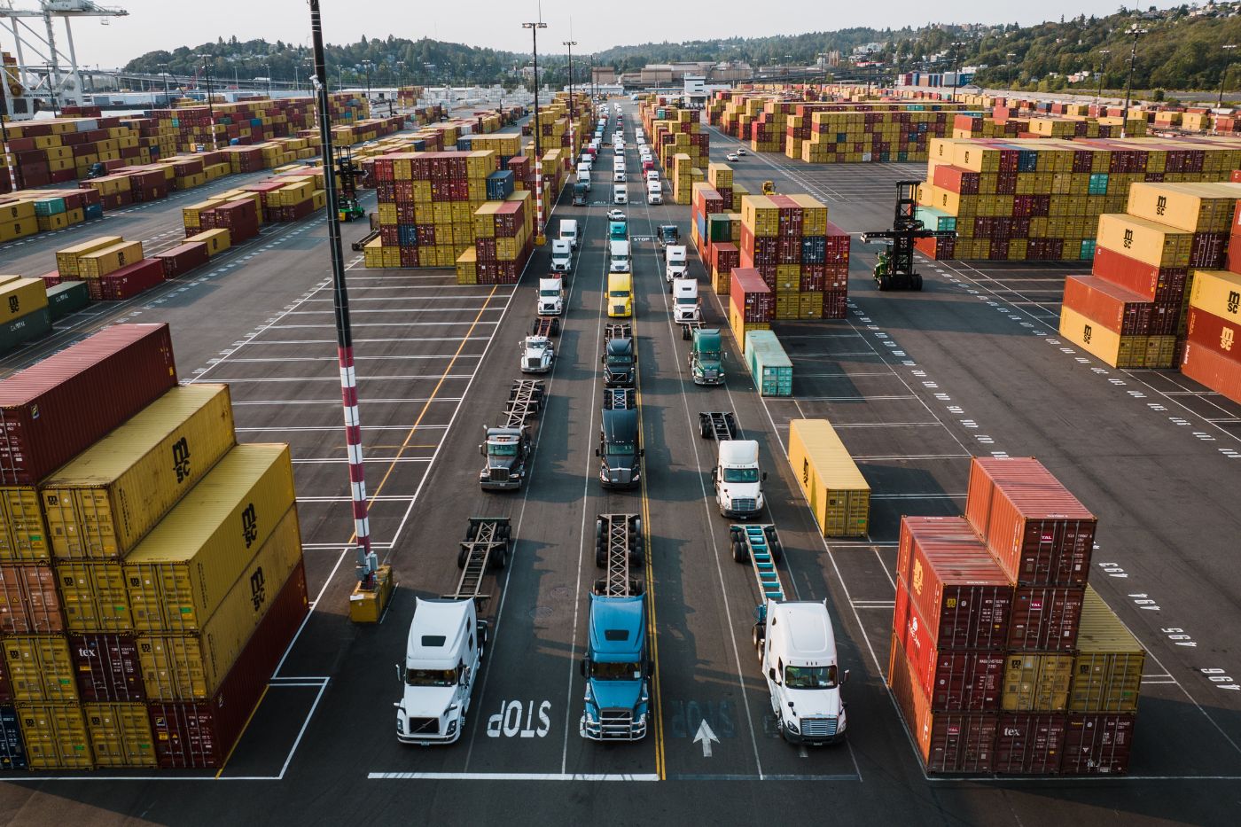 Freight Forwarder vs 3PL: What’s the Difference?